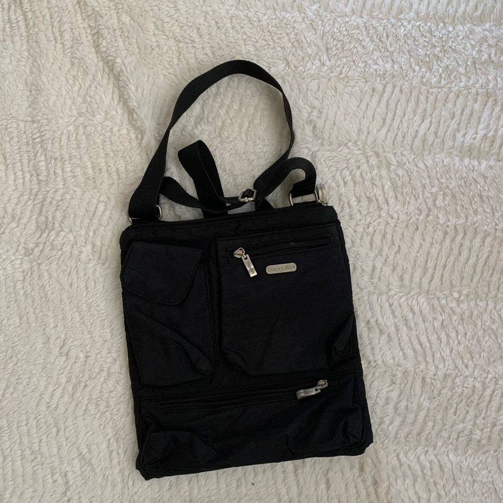 Baggallini crossbody